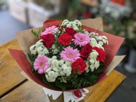 Luxury Valentines Florists Choice